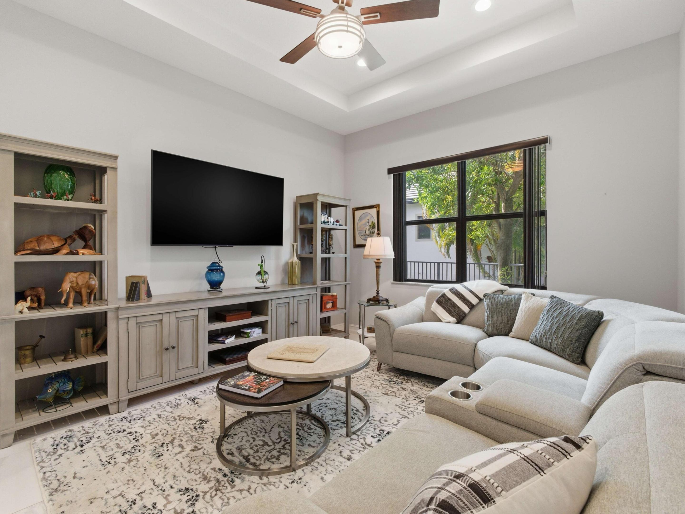 Palm Meadows Estates - Residential