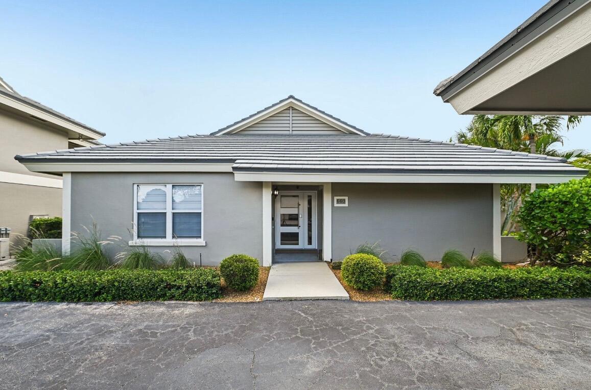 FORSYTH PARK CONDO - Residential