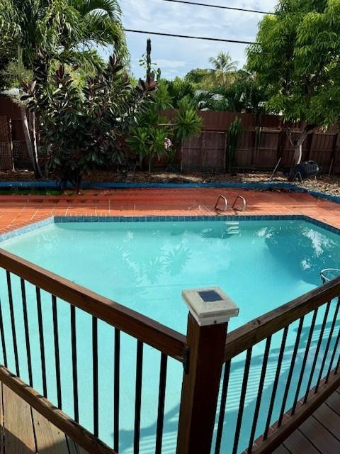 Patterson Park 39-33 B - Residential Lease