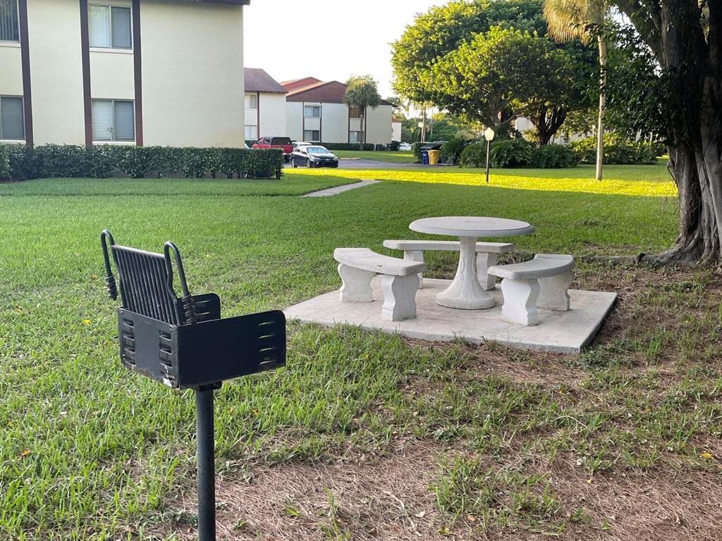 PINE RIDGE AT HAVERHILL C - Residential Lease