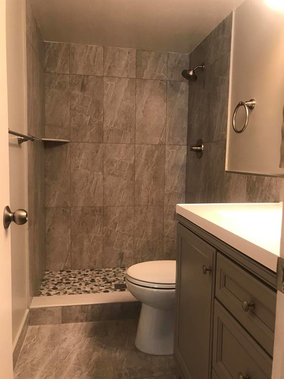 PINE RIDGE AT HAVERHILL C - Residential Lease