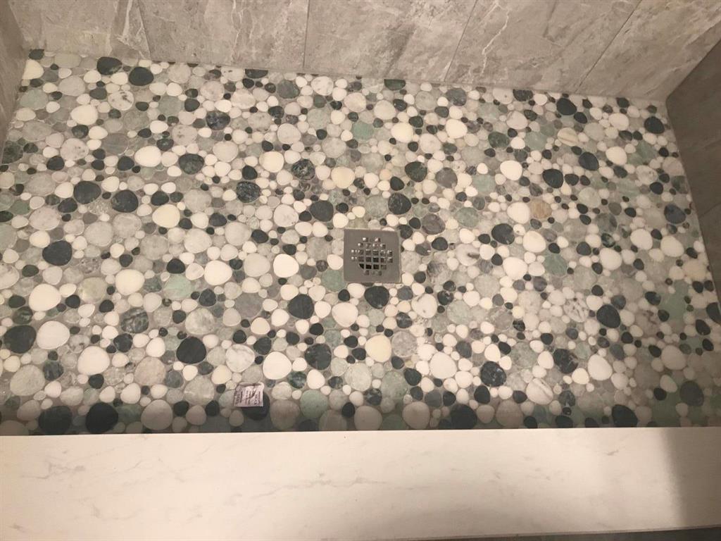 PINE RIDGE AT HAVERHILL C - Residential Lease