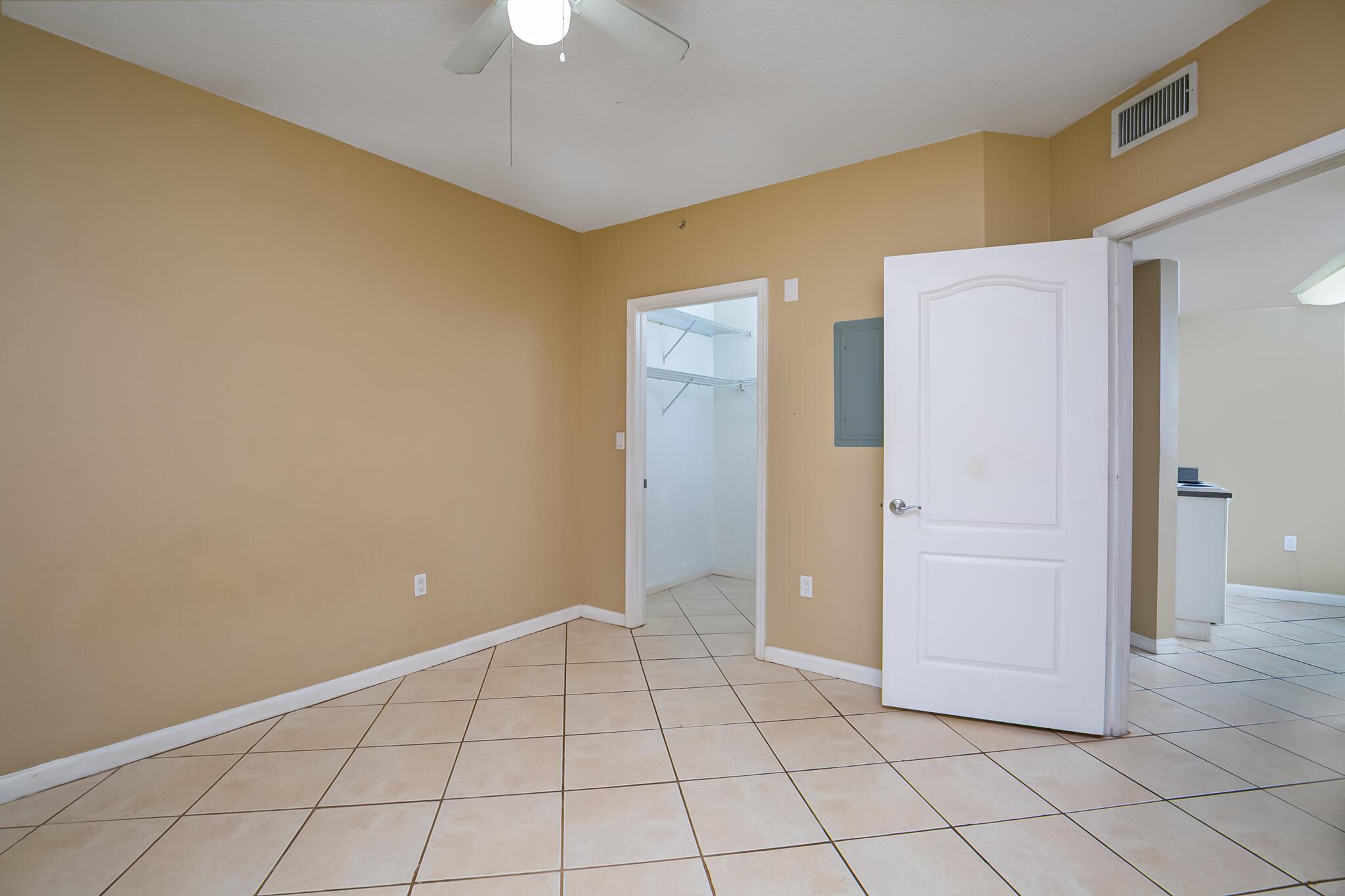 FAIRWAYS AT GRAND HARBOR - Residential Lease