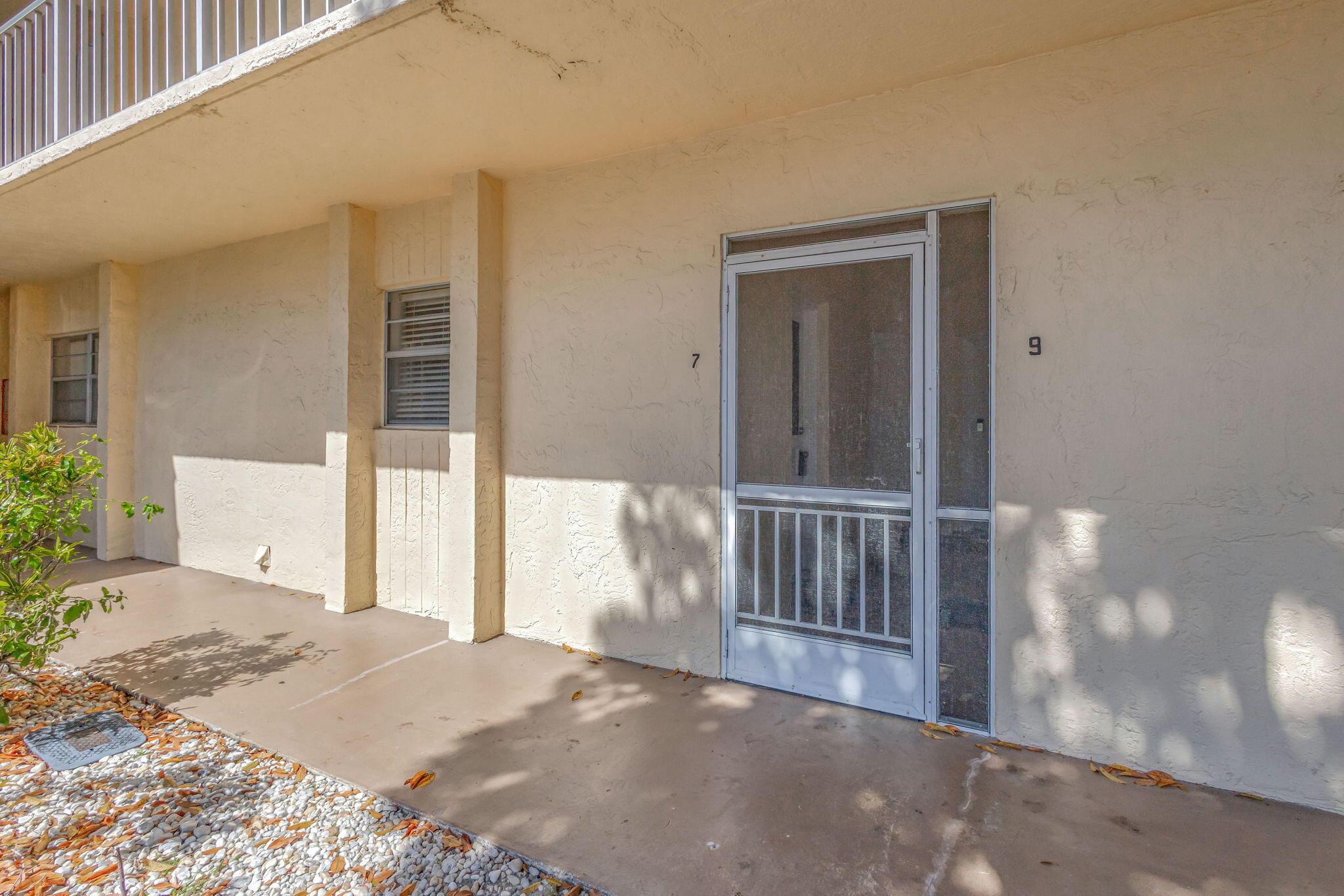 10821 N Military Trail 7
