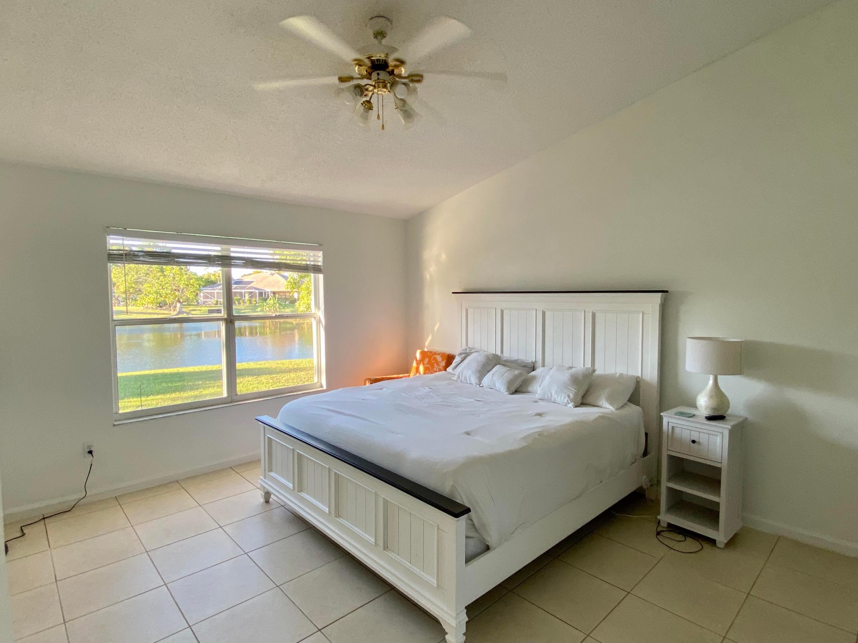 CRESTWOOD UNIT 1 PL 5 - Residential Lease