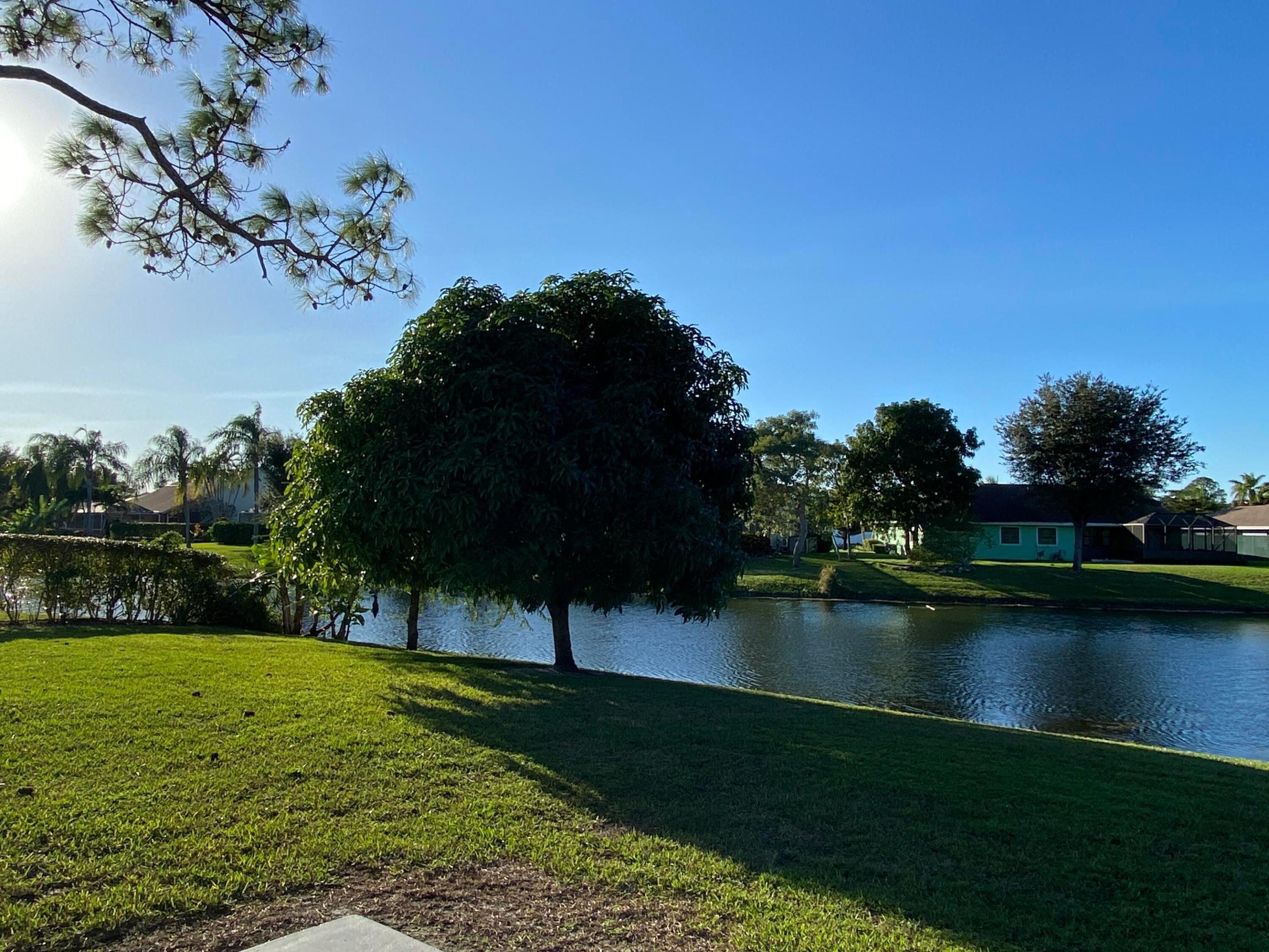 CRESTWOOD UNIT 1 PL 5 - Residential Lease