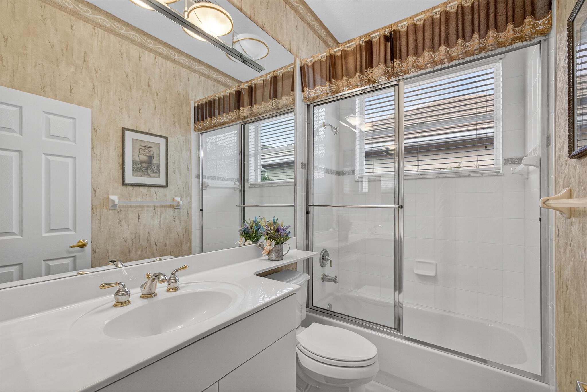 MONARCH - Residential