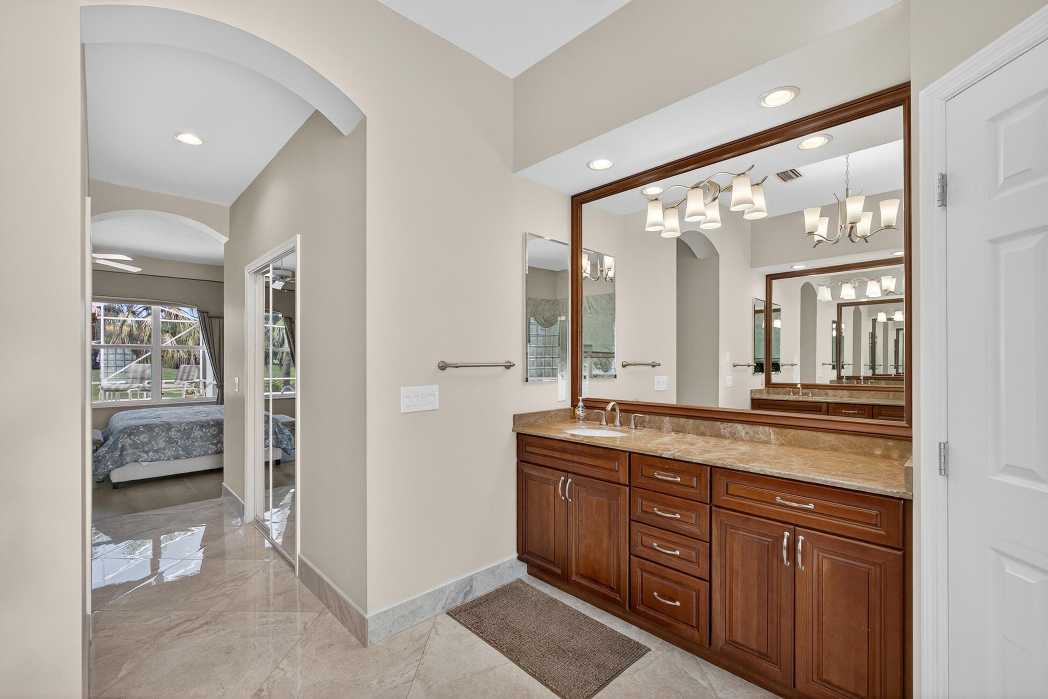 MONARCH - Residential