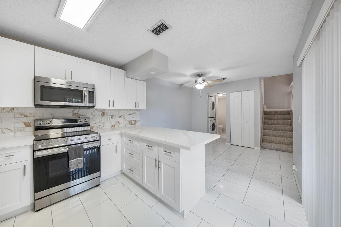 PARKSIDE - Residential Lease