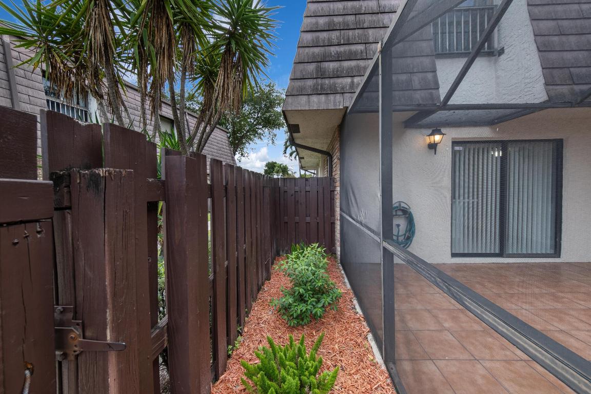 PARKSIDE - Residential Lease