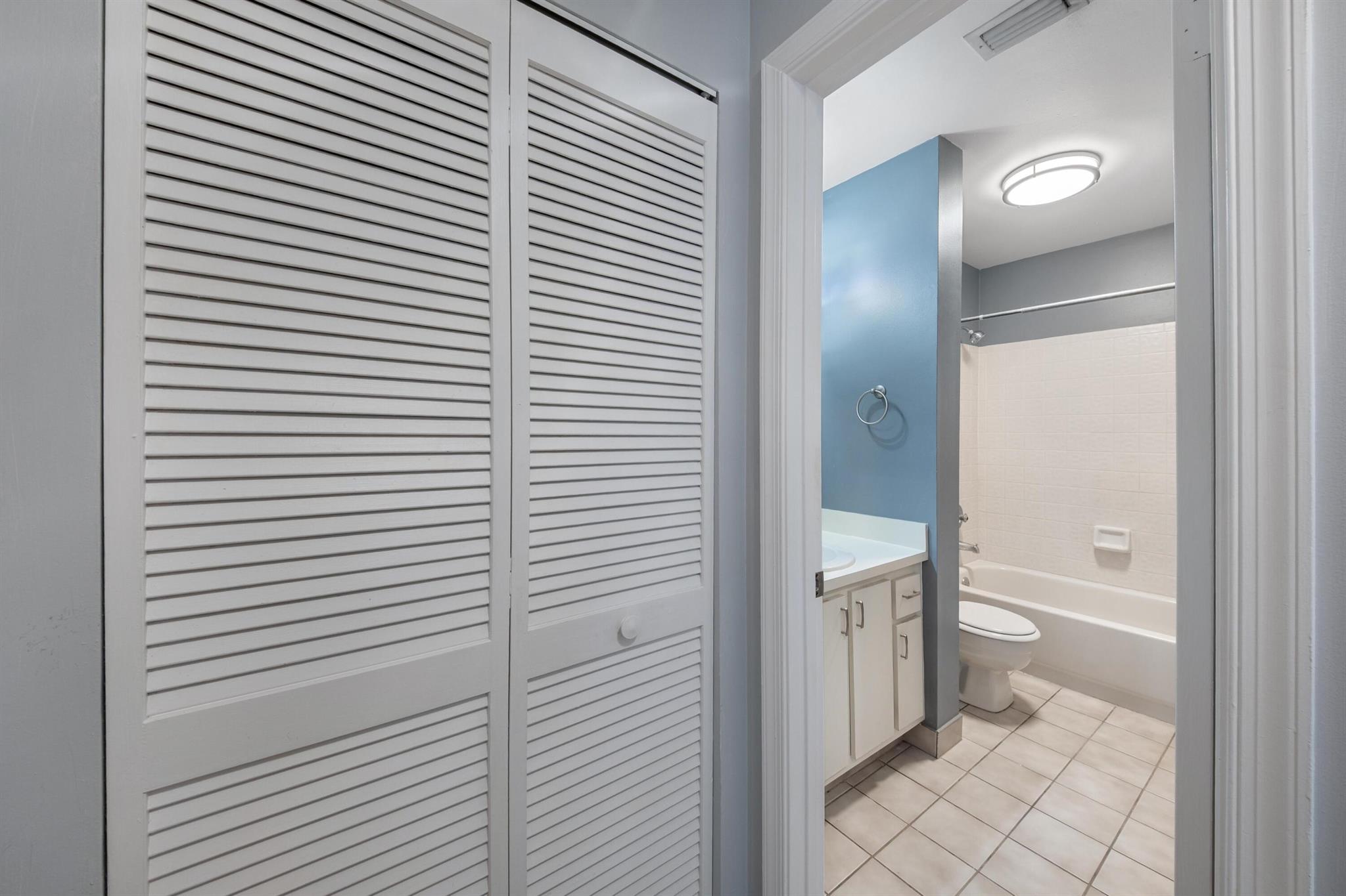 PARKSIDE - Residential Lease