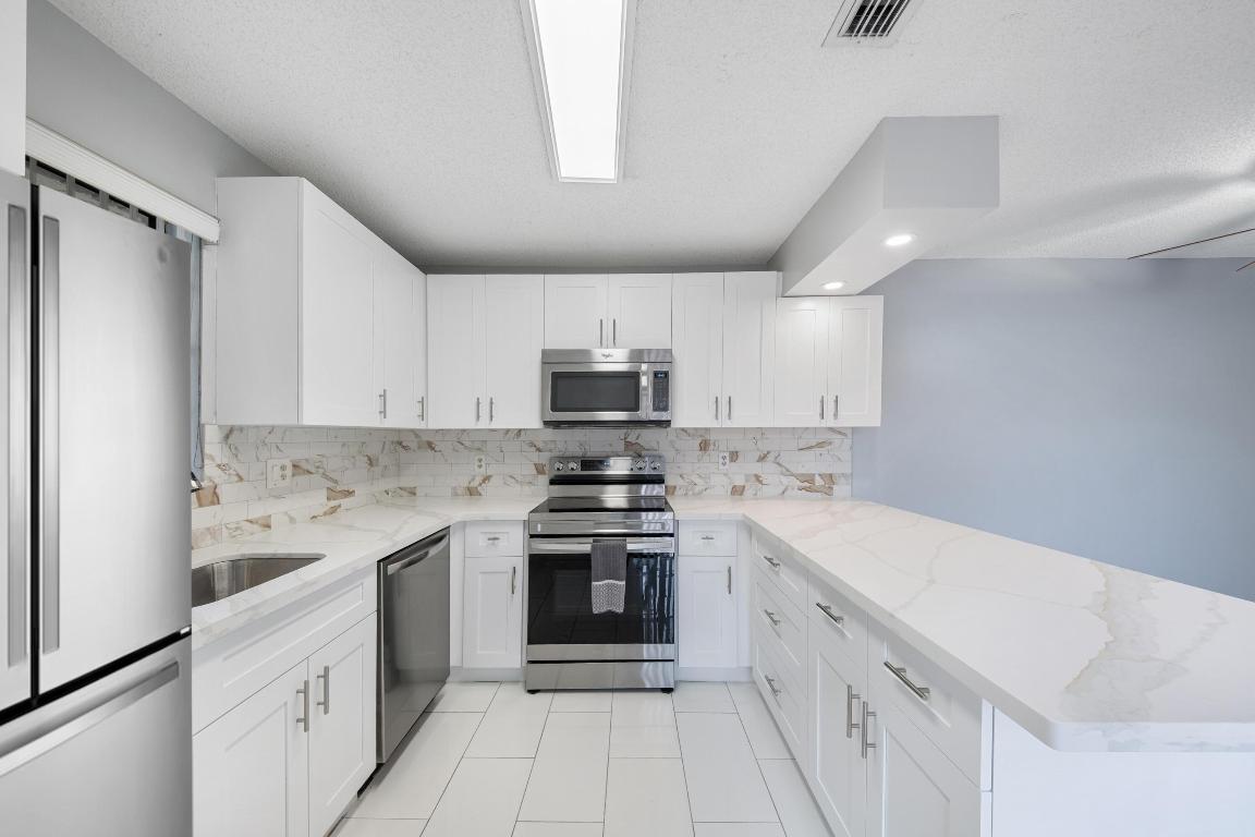 PARKSIDE - Residential Lease