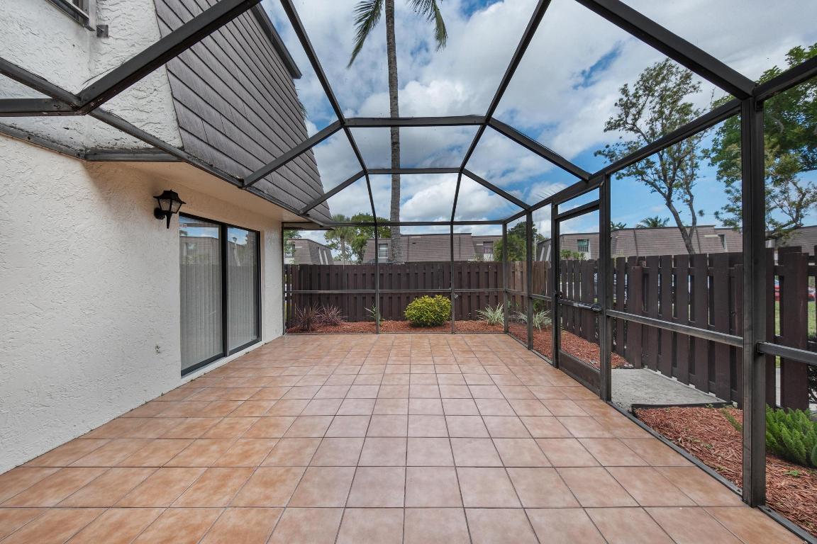 PARKSIDE - Residential Lease