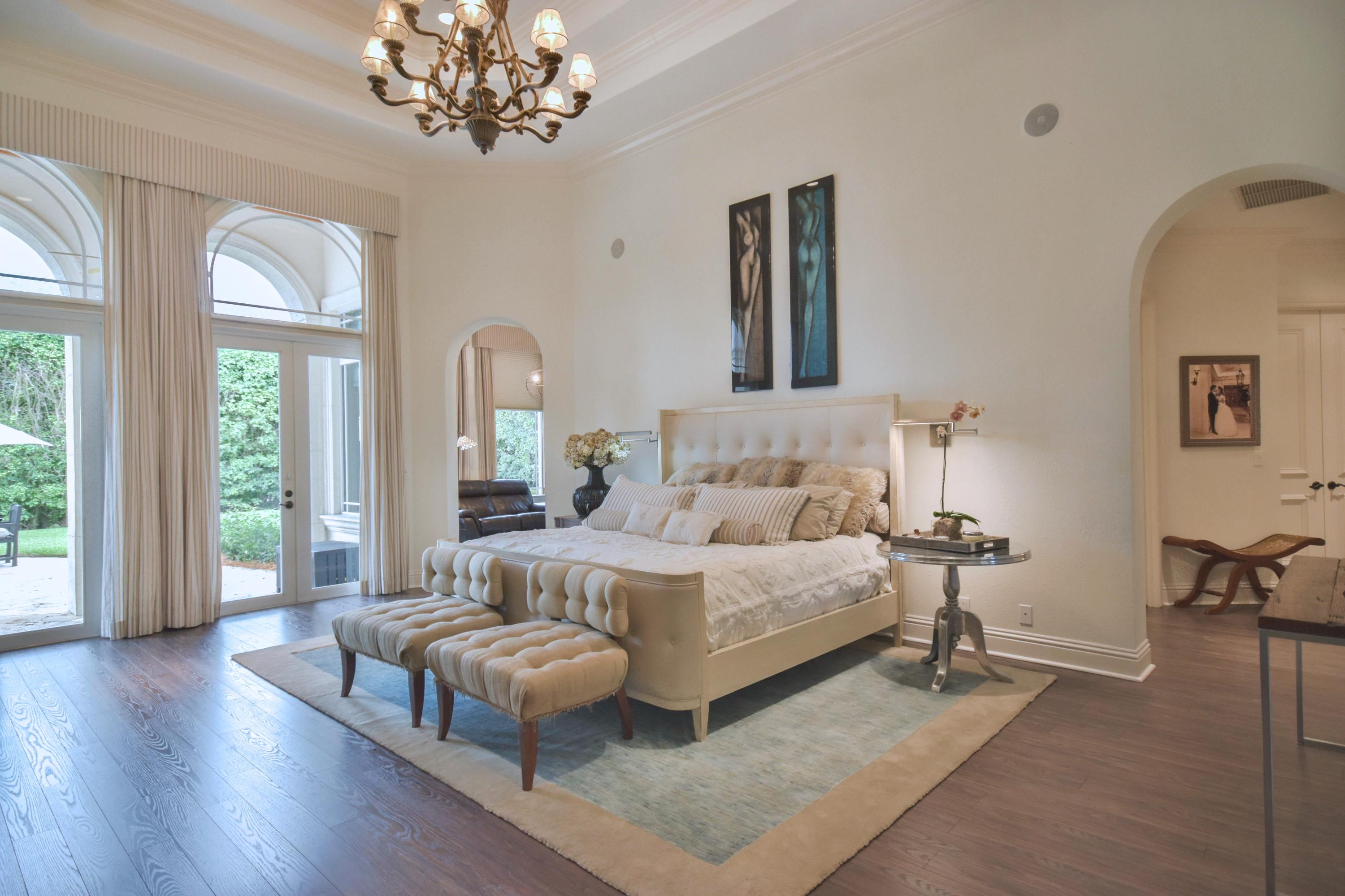 LONG LAKE ESTATES - Residential