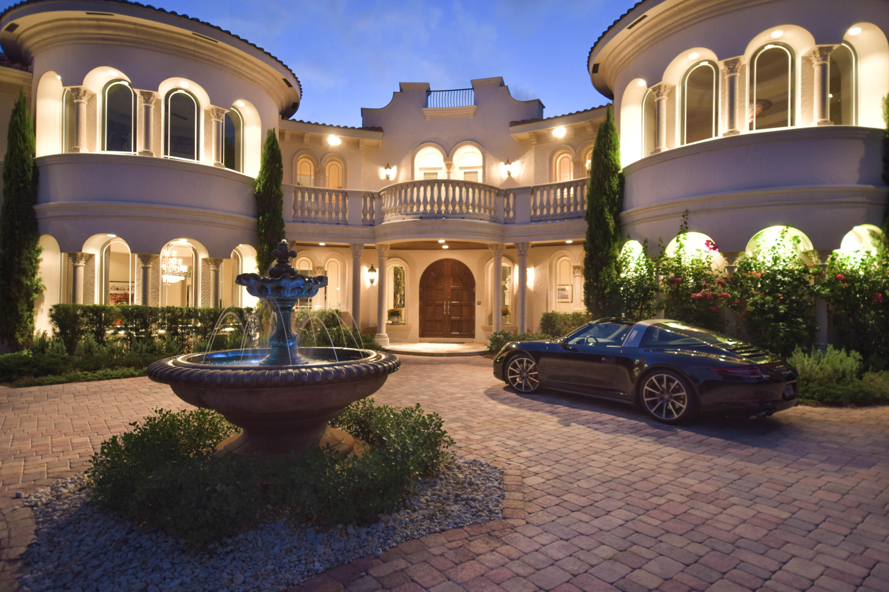 LONG LAKE ESTATES - Residential