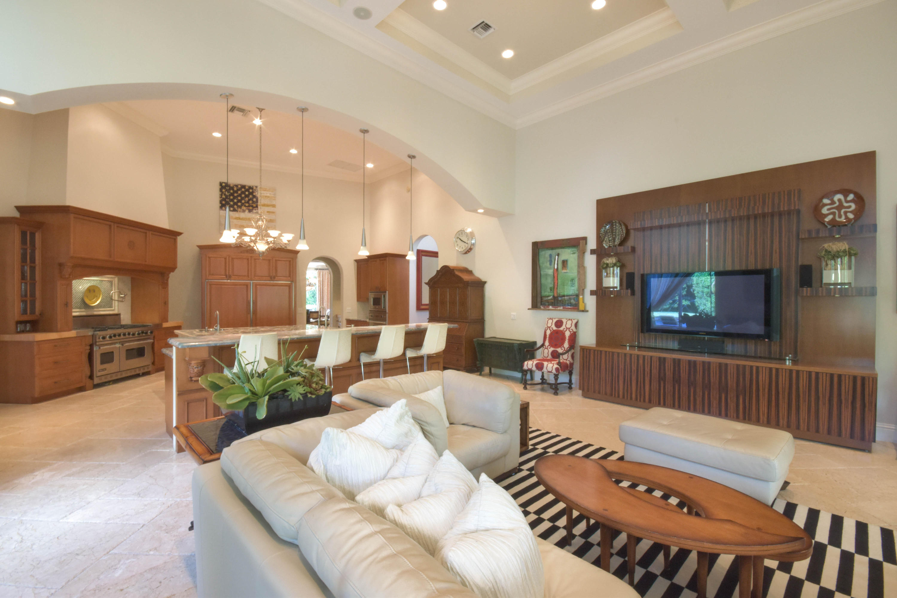 LONG LAKE ESTATES - Residential