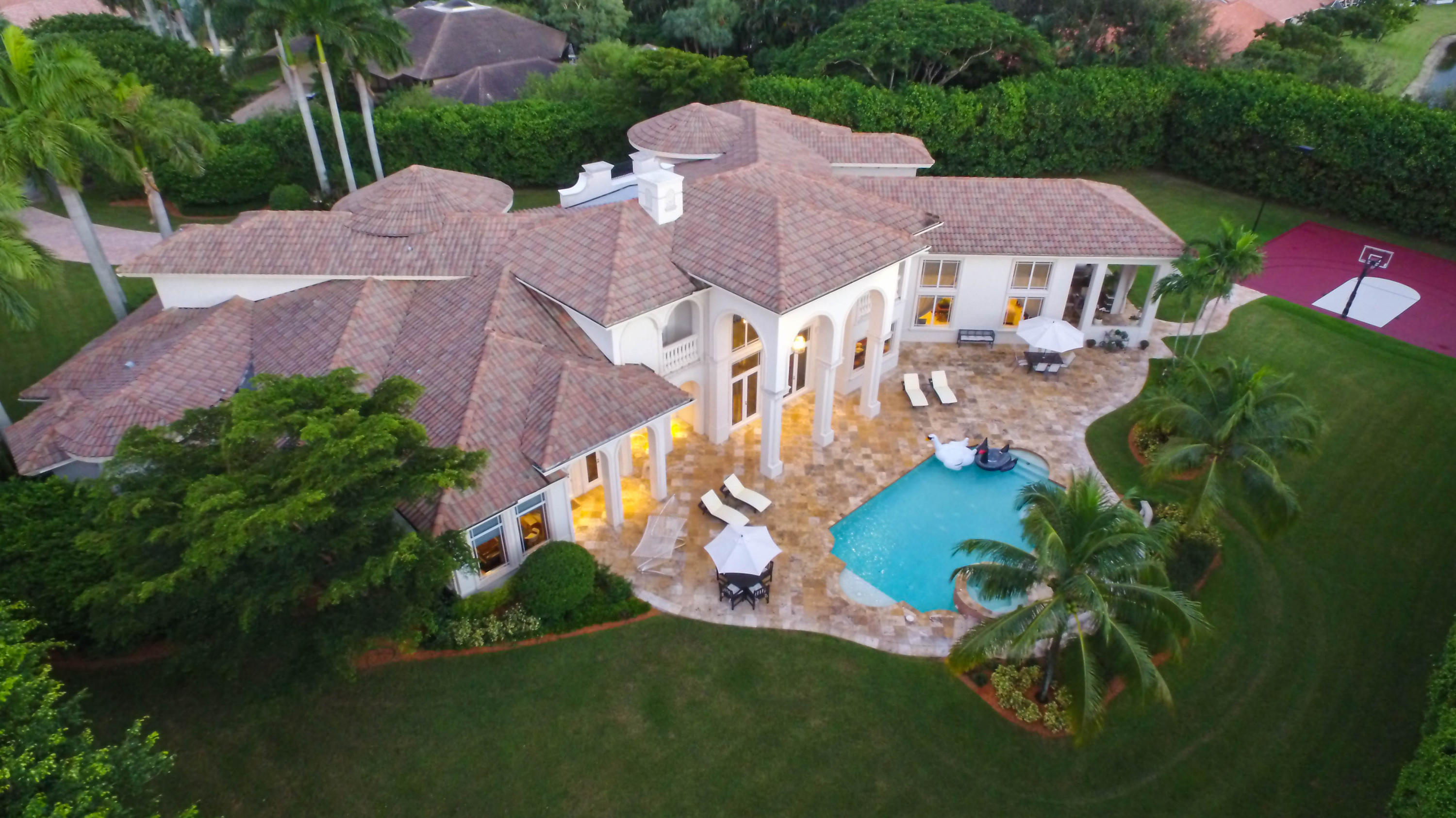 LONG LAKE ESTATES - Residential