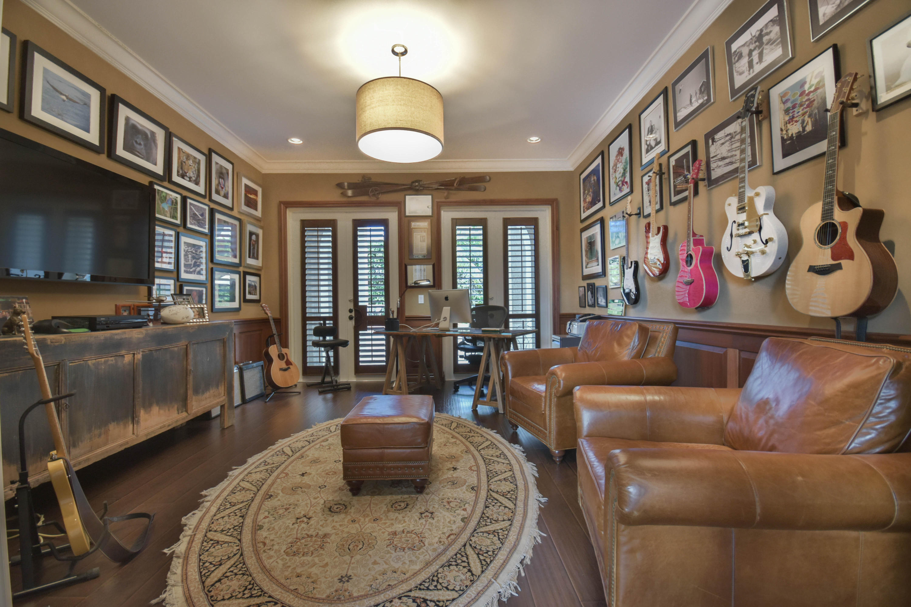 LONG LAKE ESTATES - Residential