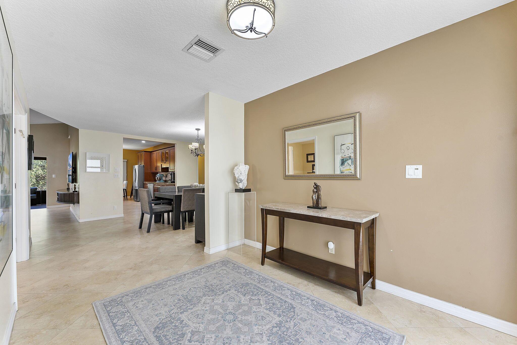 7687 Solimar Circle
