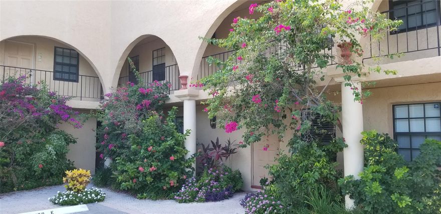 Beautifully updated 2 BR townhouse occupying 2nd and 3rd floors of complex. Open design, granite counters,
high-end appliances and finishes. Located in quiet pocket of Wilton Manors but close to all of the fun and
convenience. Available for move-in November 1 (w Condo Approval), but showings available now with appointment.