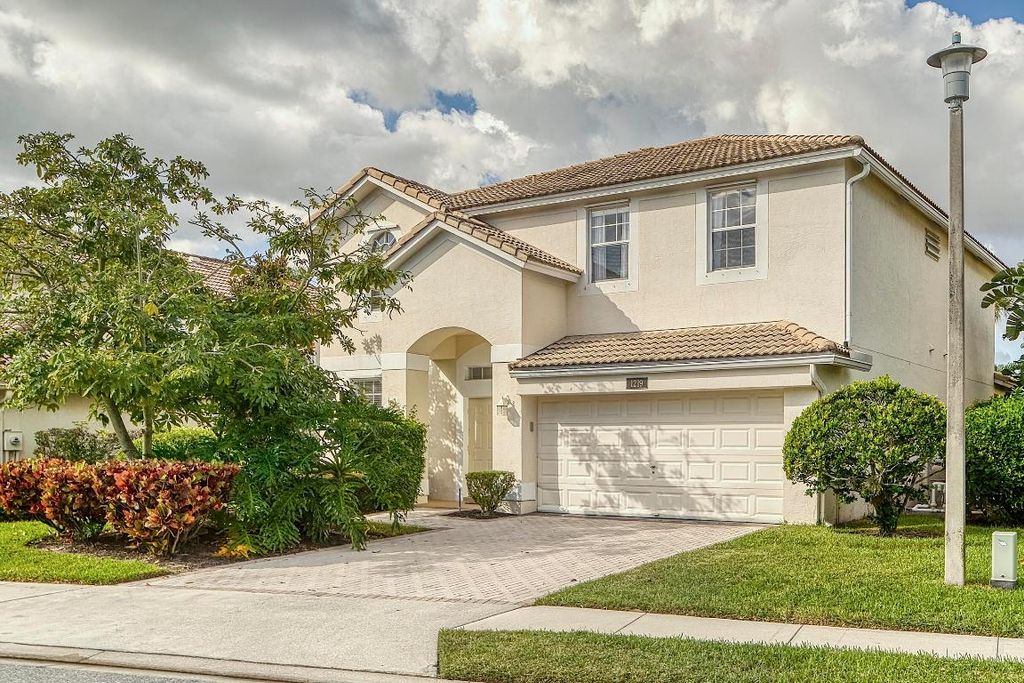 Photo of 1219 Avondale Lane, West Palm Beach, FL 33409 (MLS # R11136357)
