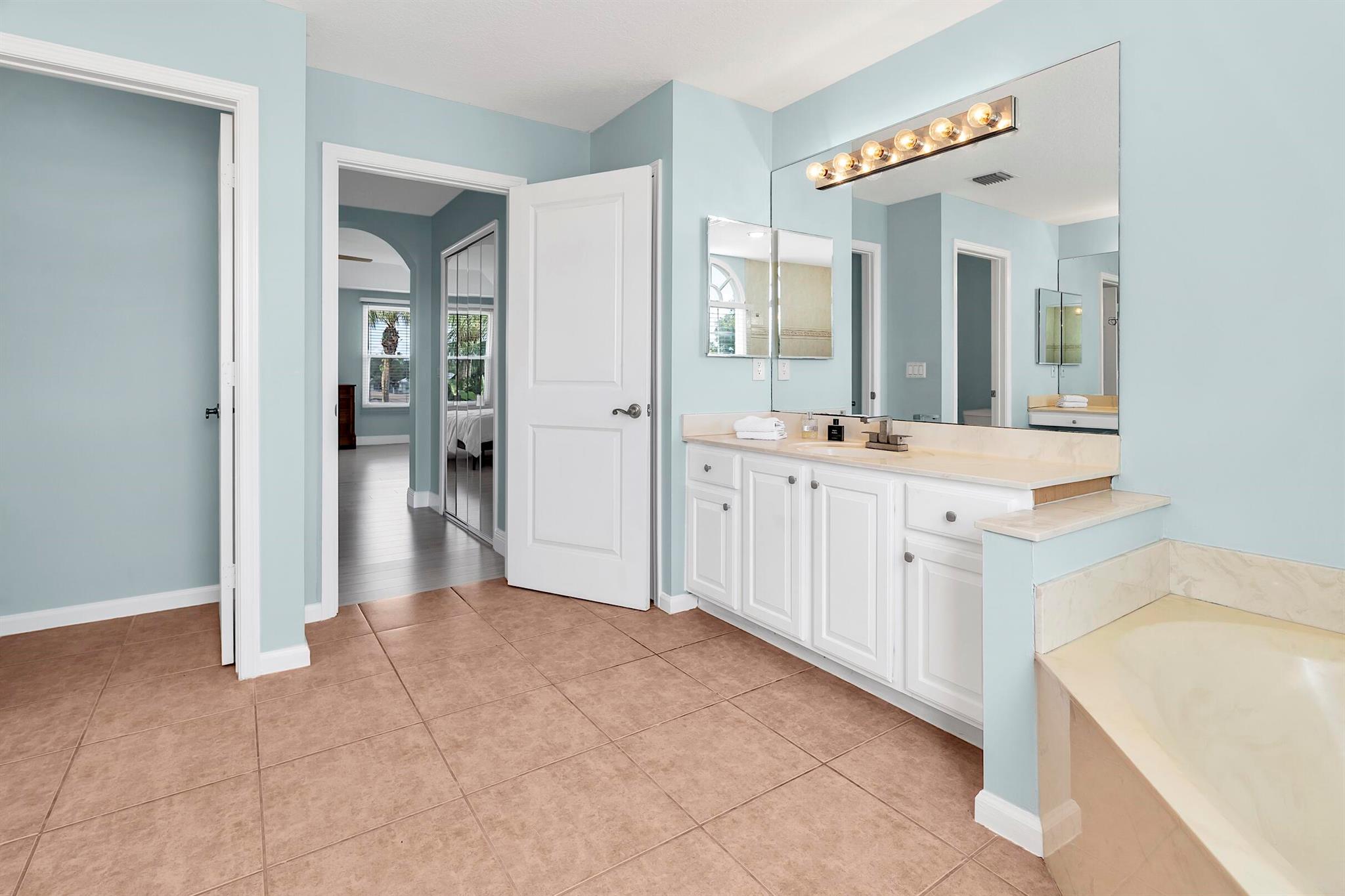 AVONDALE - Residential