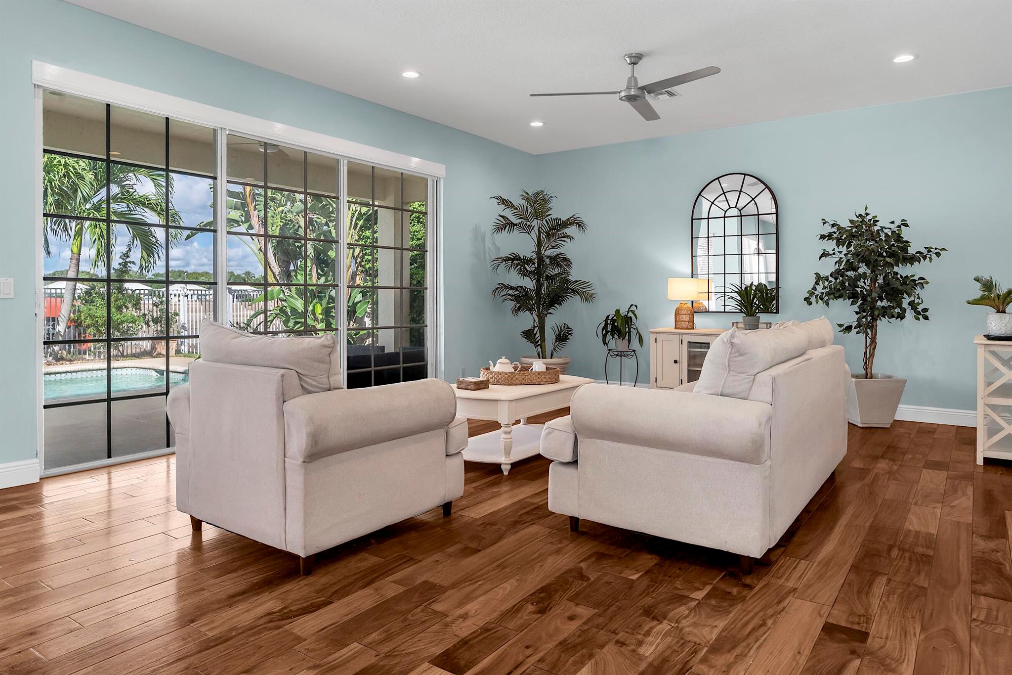 AVONDALE - Residential