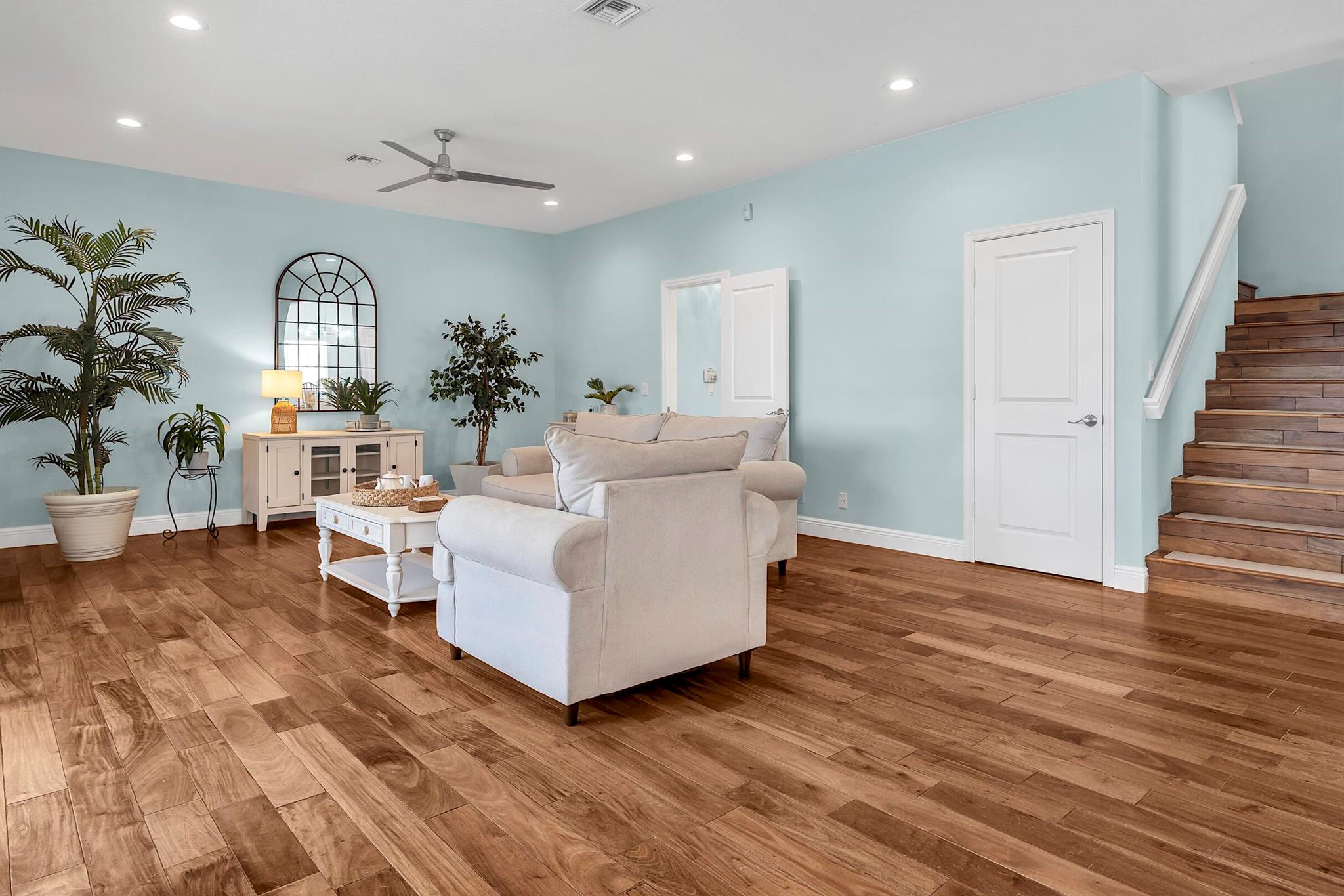 AVONDALE - Residential