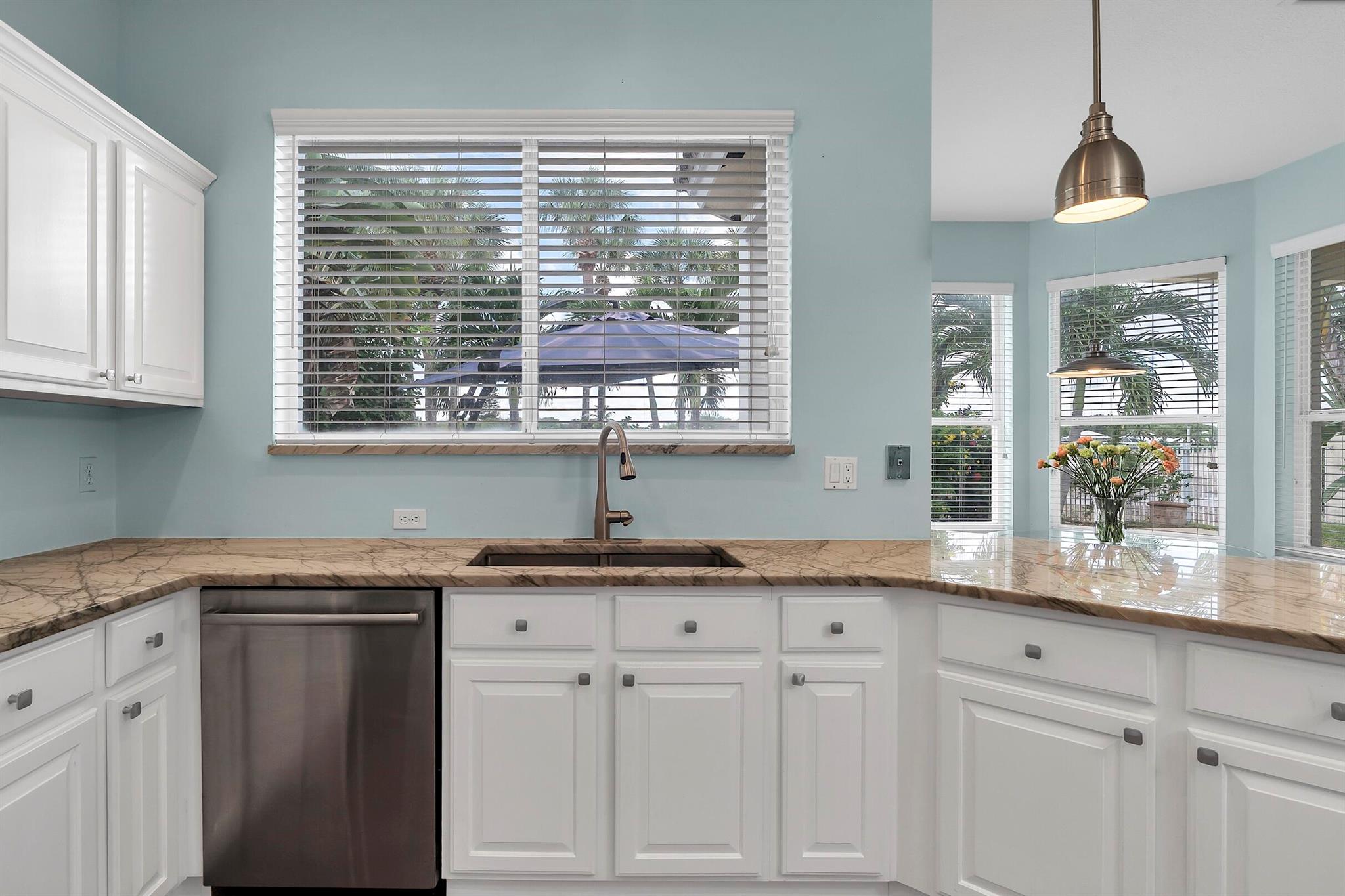 AVONDALE - Residential