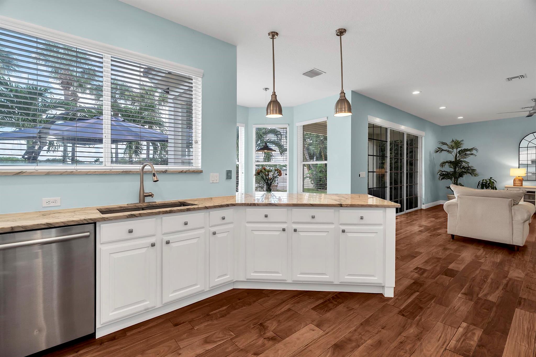 AVONDALE - Residential