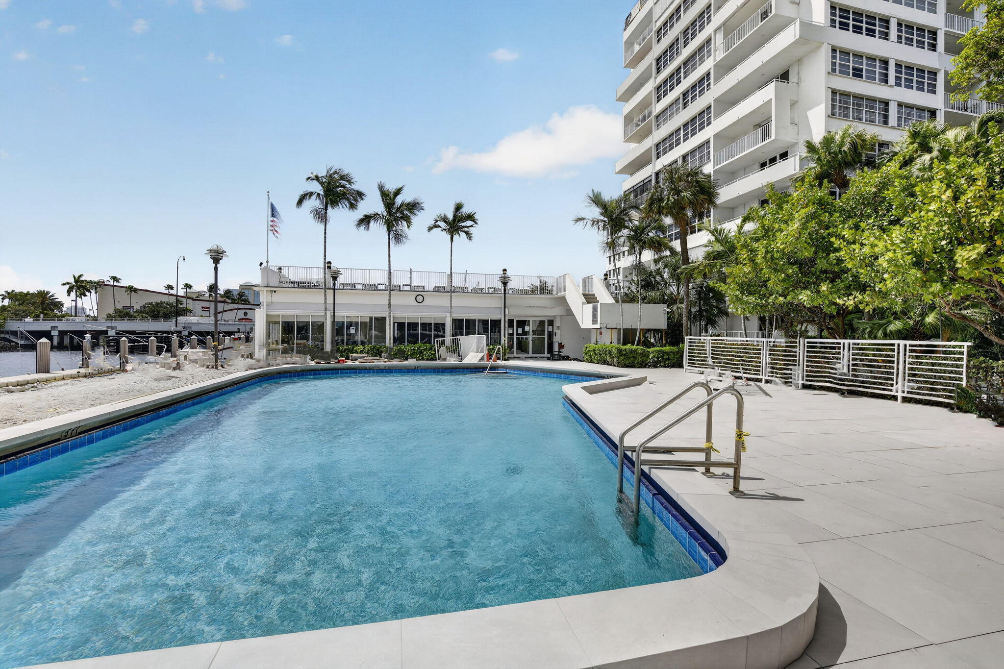 EAST POINT TOWERS CONDO - Residential