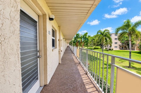 Tiny photo for 2615 NE 3rd Court #2130, Boynton Beach, FL 33435 (MLS # B26091199)
