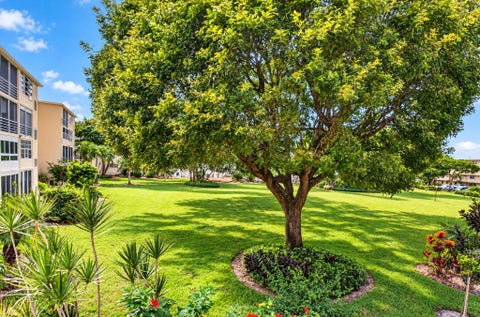 Tiny photo for 2615 NE 3rd Court #2130, Boynton Beach, FL 33435 (MLS # B26091199)