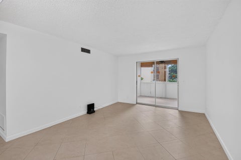 Tiny photo for 2615 NE 3rd Court #2130, Boynton Beach, FL 33435 (MLS # B26091199)