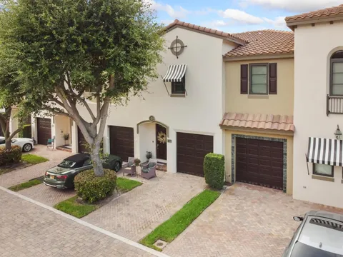 120 Via Villagio, Hypoluxo, FL 33462 - MLS#: R11006045