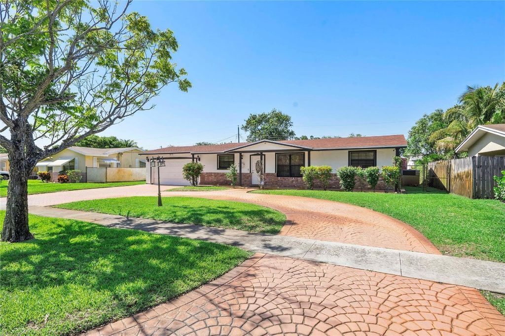 Photo of 4421 NW 3rd Place, Plantation, FL 33317 (MLS # F10504175)