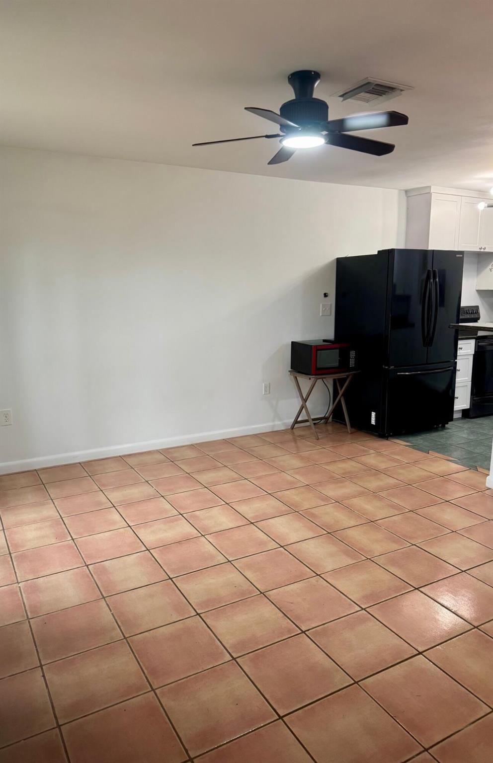 SEMINOLE MANOR 2 - Residential Lease