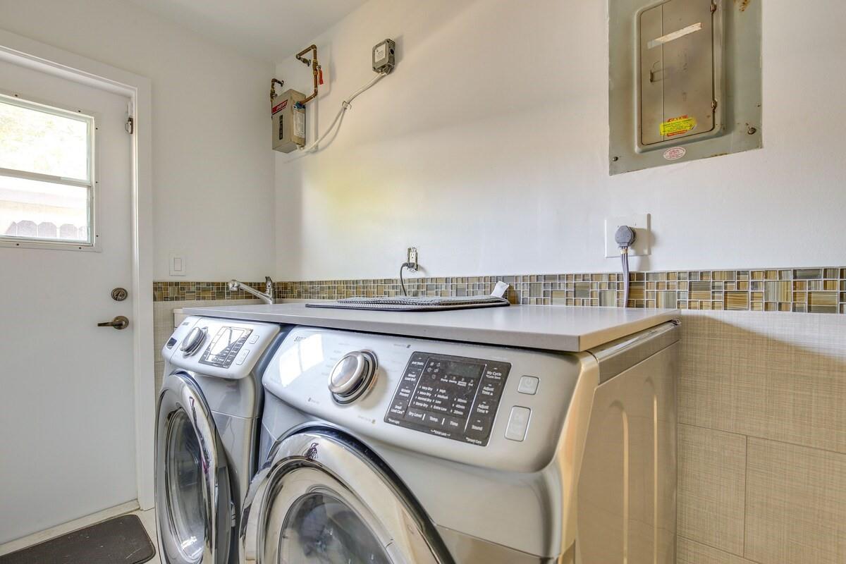 Oakland Park 2-38 B - Residential