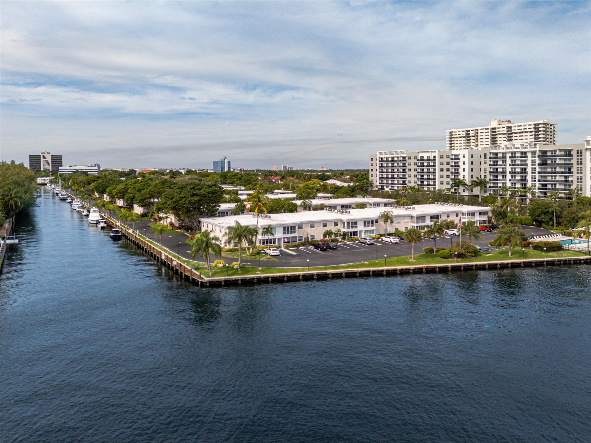 Bay Colony Club Condo - Residential