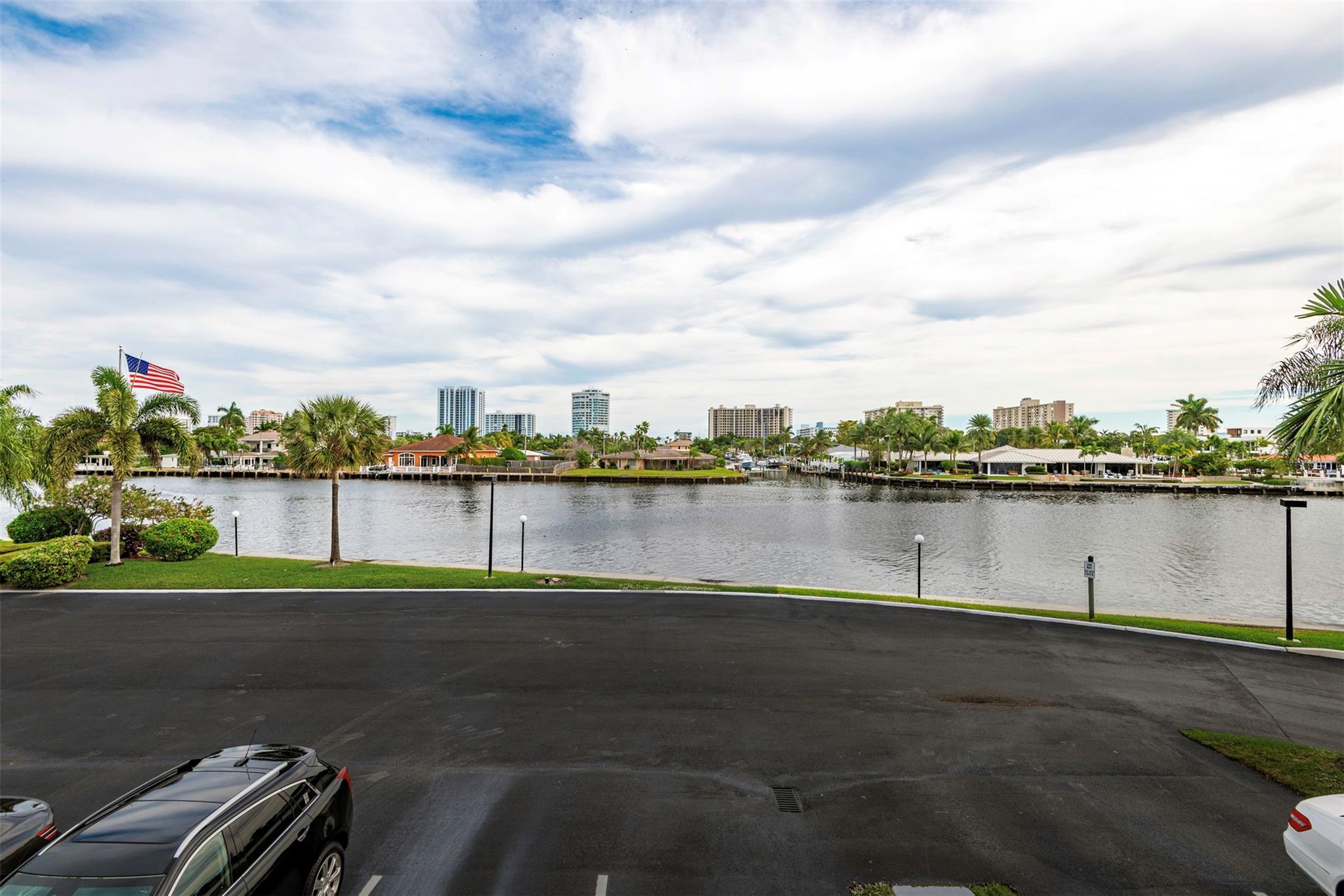 Bay Colony Club Condo - Residential