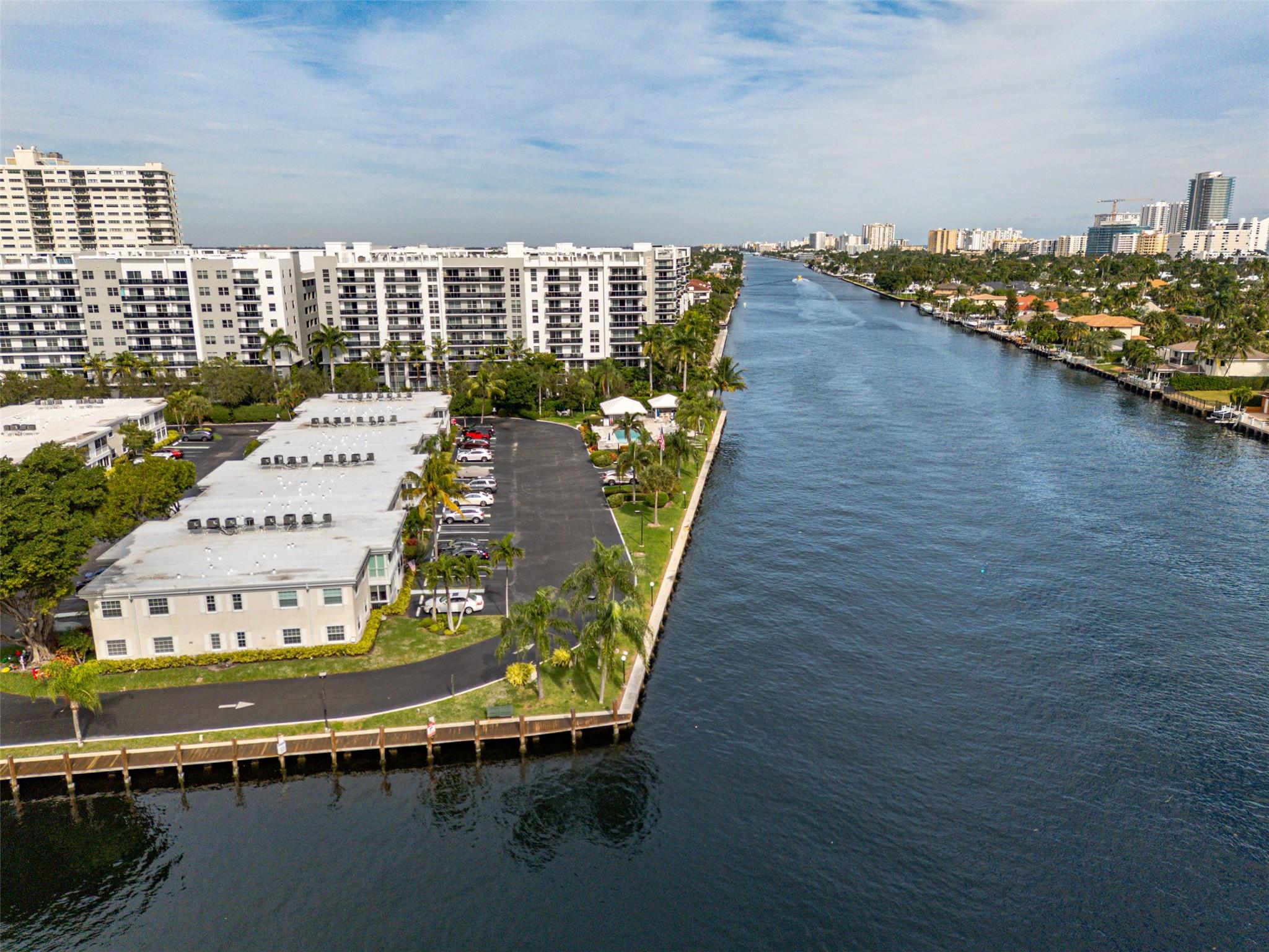 Bay Colony Club Condo - Residential