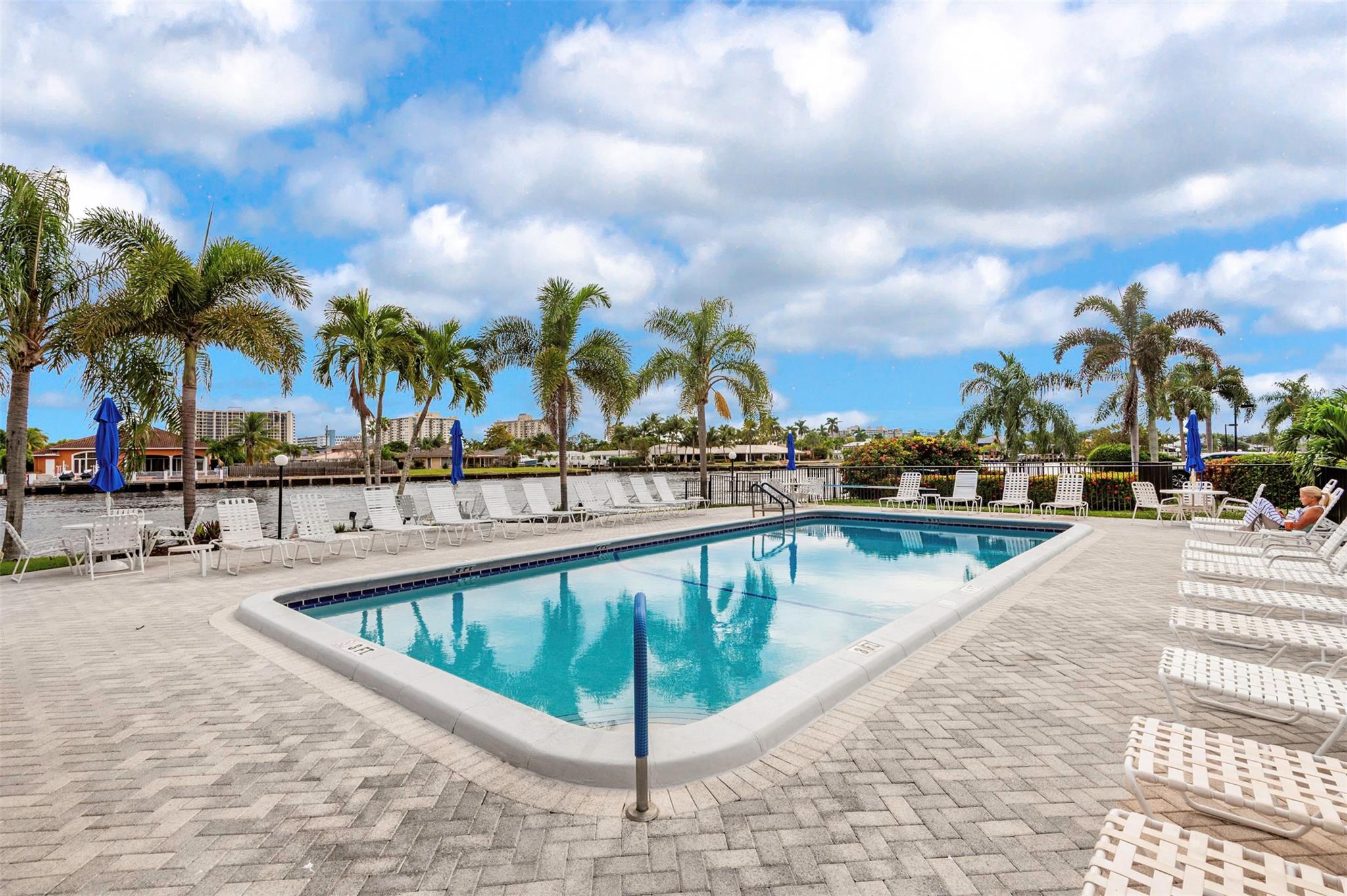 Bay Colony Club Condo - Residential