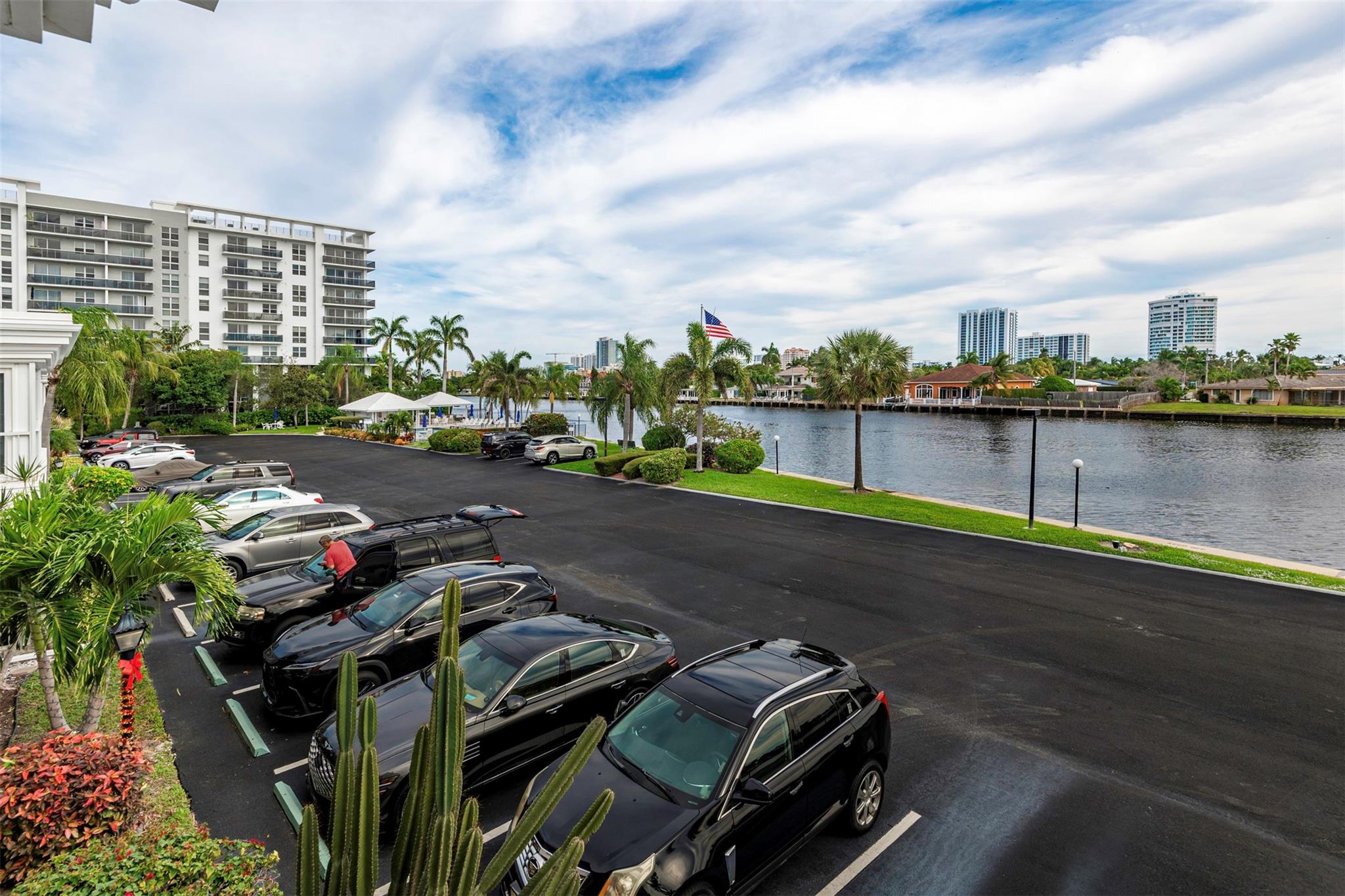 Bay Colony Club Condo - Residential