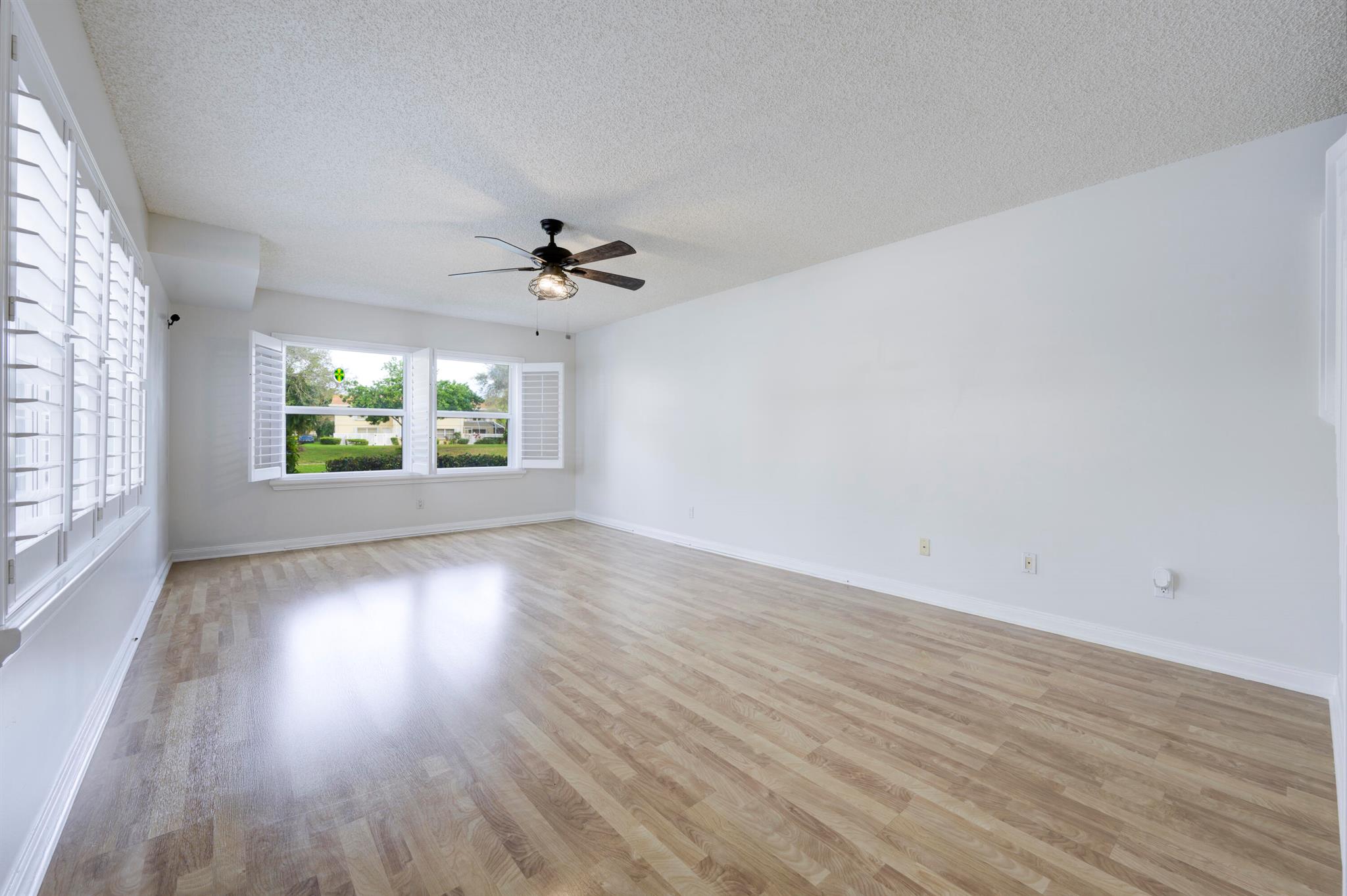 8160 Andover Court 60b
