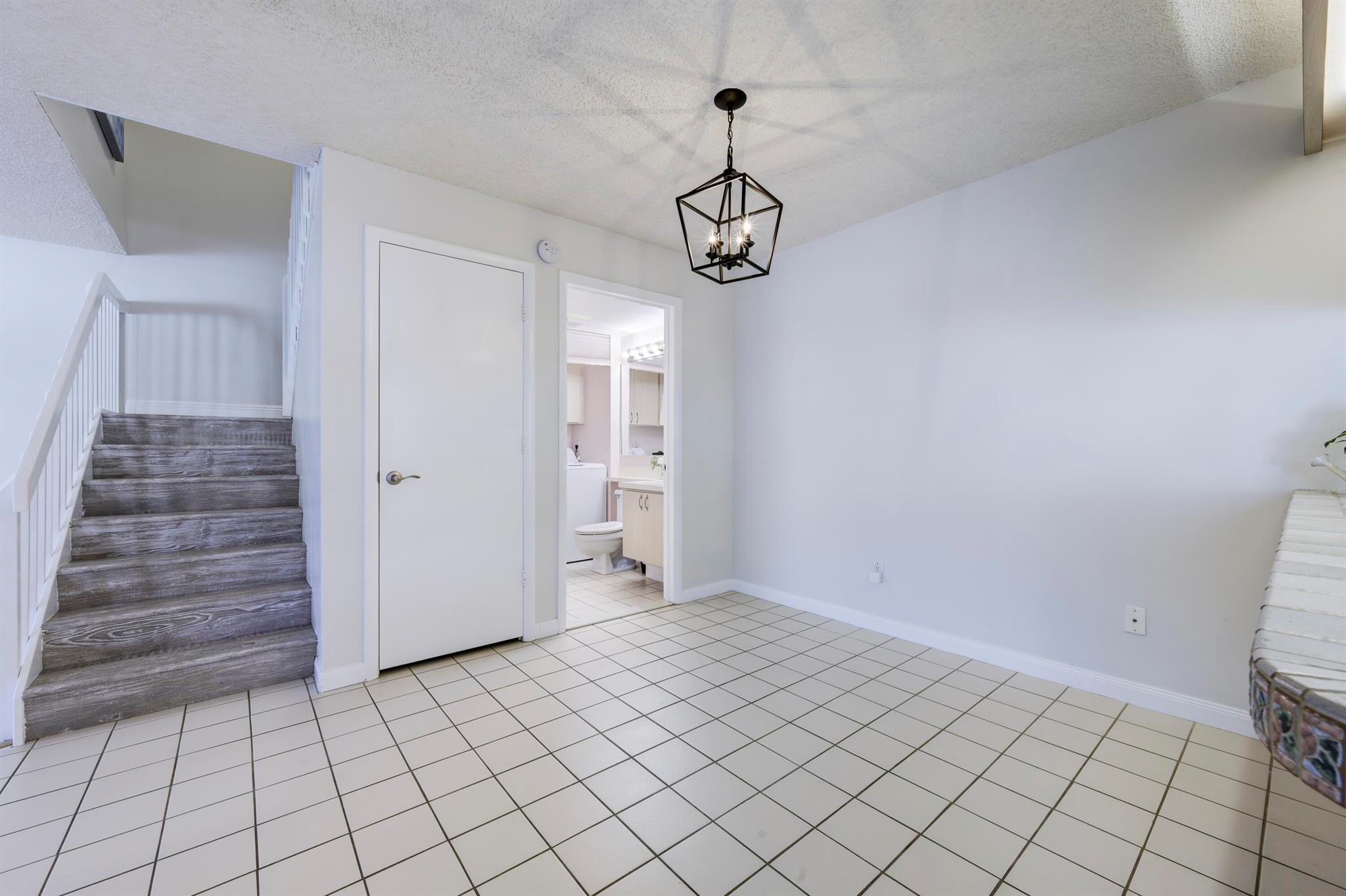 WELLESLEY AT LAKE CLARKE - Residential