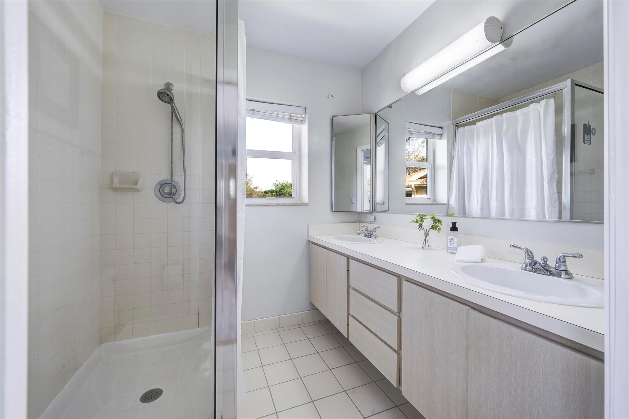 WELLESLEY AT LAKE CLARKE - Residential