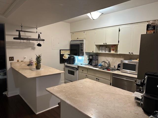 Crossroads Condo - Residential Lease