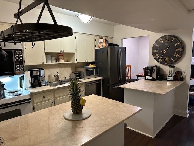 Crossroads Condo - Residential Lease