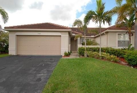 1949 Cygnus Ct Weston FL 33327
