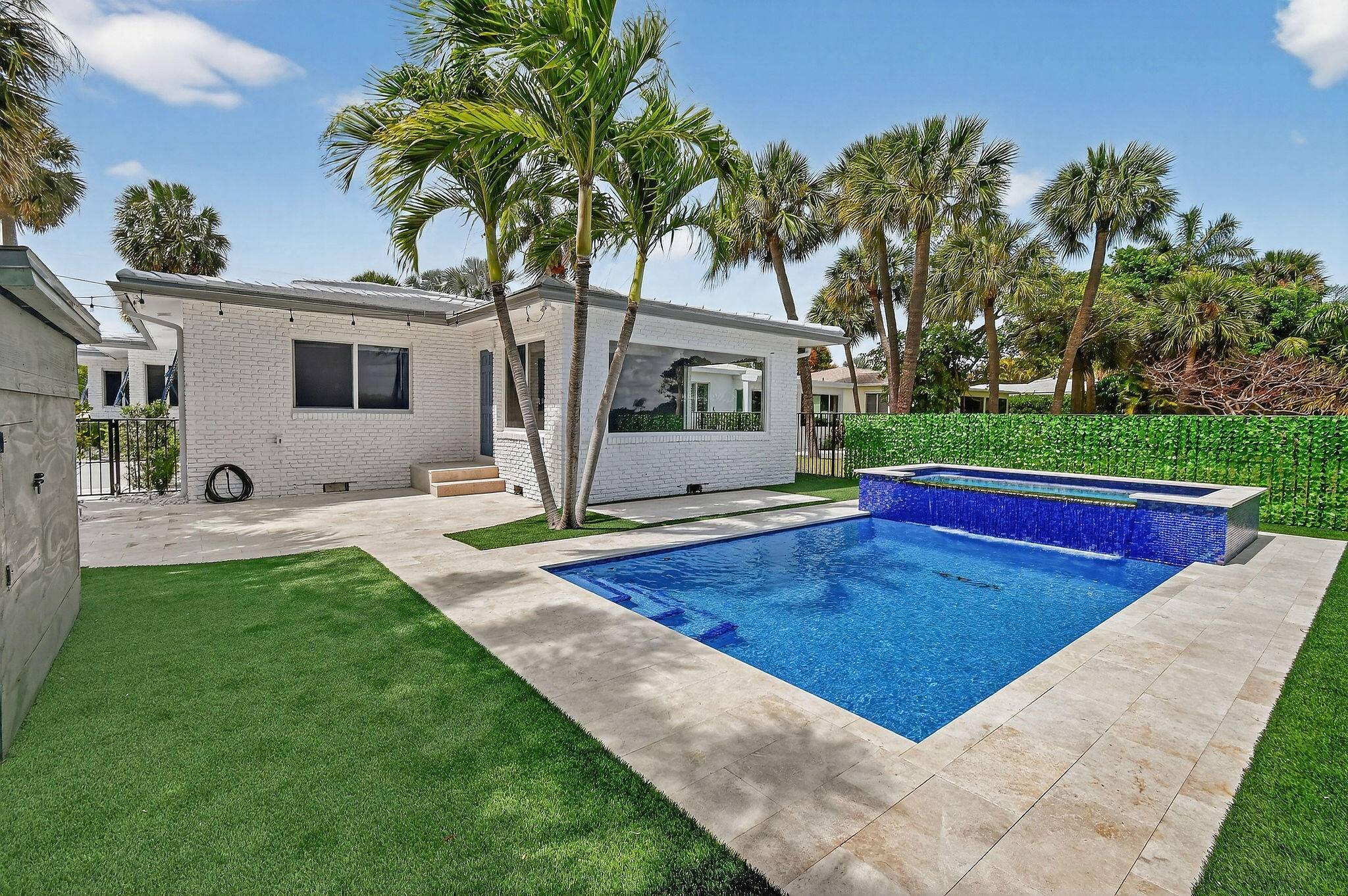 LAKE WORTH TOWN OF - Residential